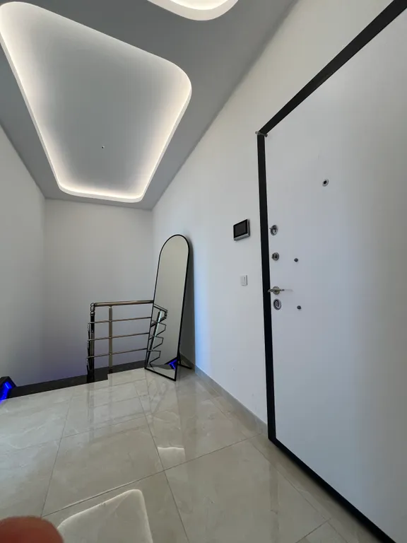 Просторная 2-этажная квартира с видом на море 10 минут от пляжа