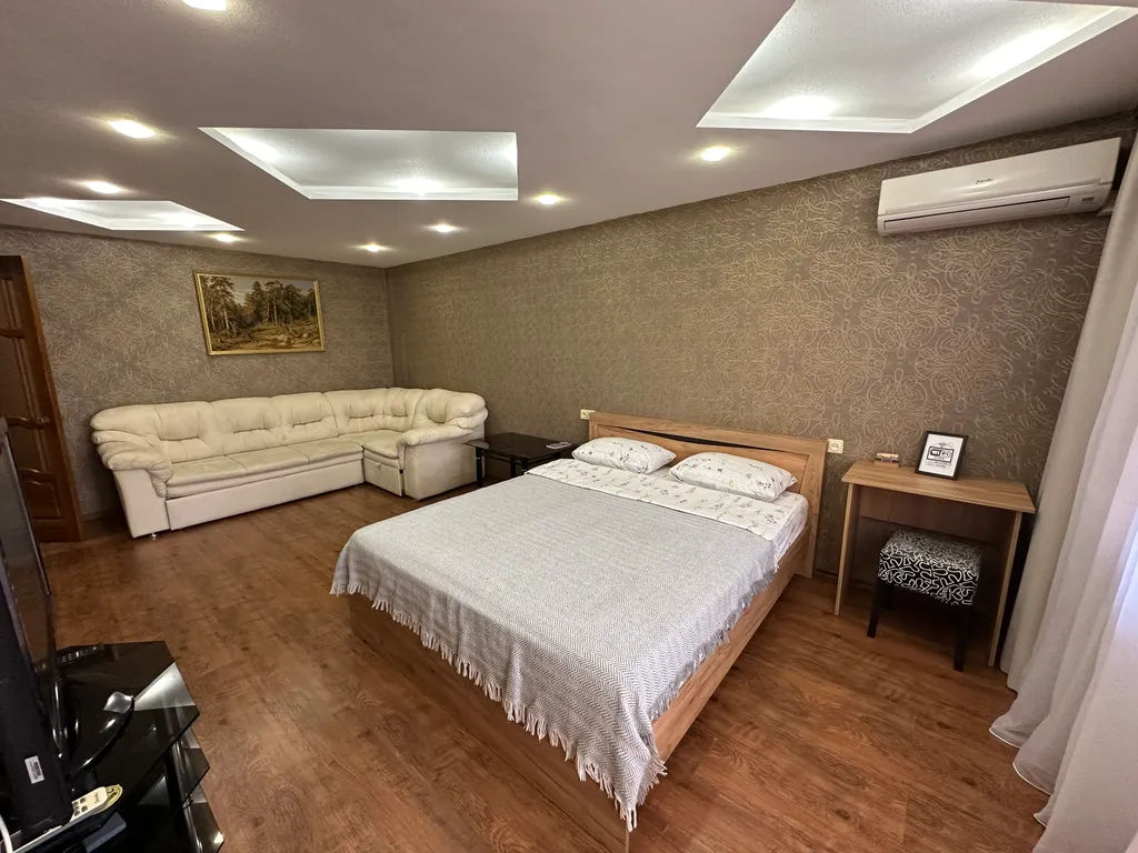 Двухкомнатная квартира с шикарным видом на набережную