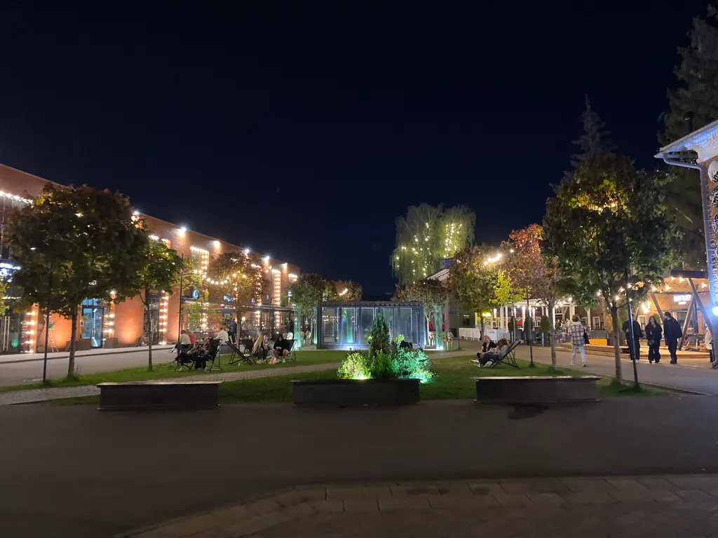 Студия возле набережной реки Упа