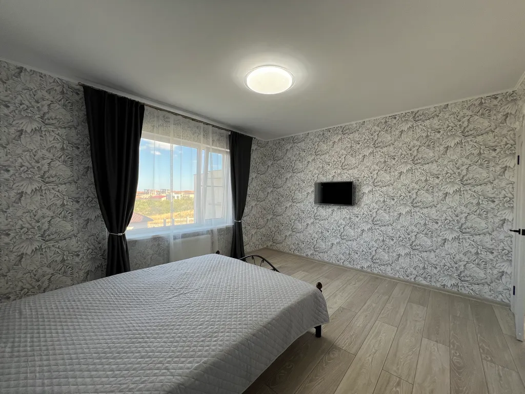 Прекрасный новый дом со всеми удобствами