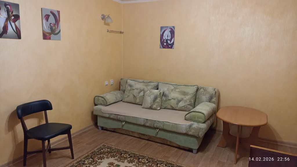 Уютная квартира в жилом районе, рядом с бассейном, магазинами и остановкой