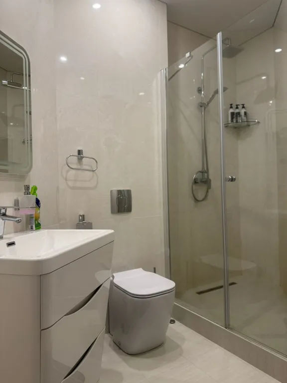 Уютная студия в центре города с видом на море с балконом