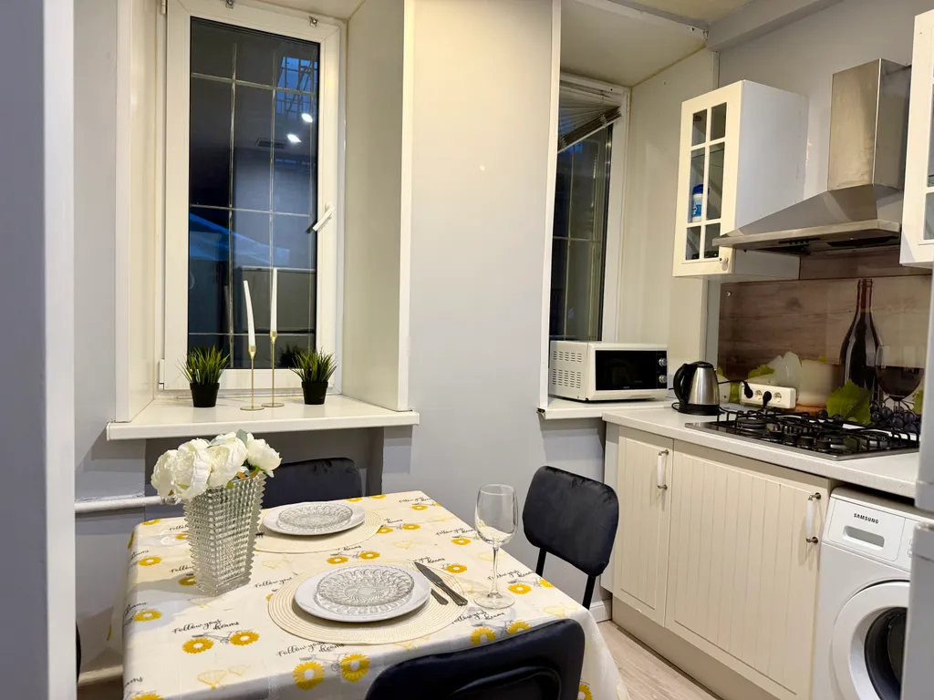 Квартира Двухкомнатная квартира на Кропоткинской — Москва