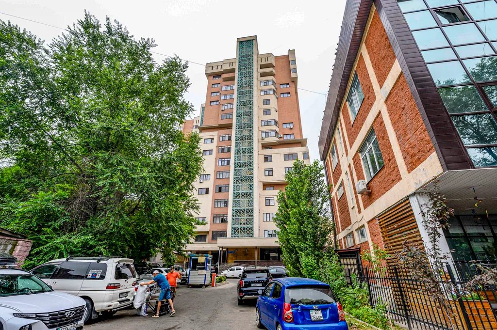 Квартира Современная квартира в самом центре рядом с метро и Арбатом — Алматы