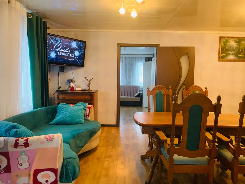 Дом с баней и с видом на Волгу