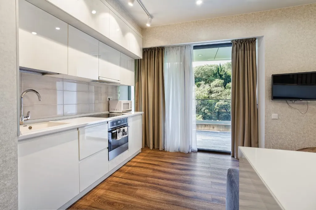 Студия с террасой вид на горы в Приморском парке