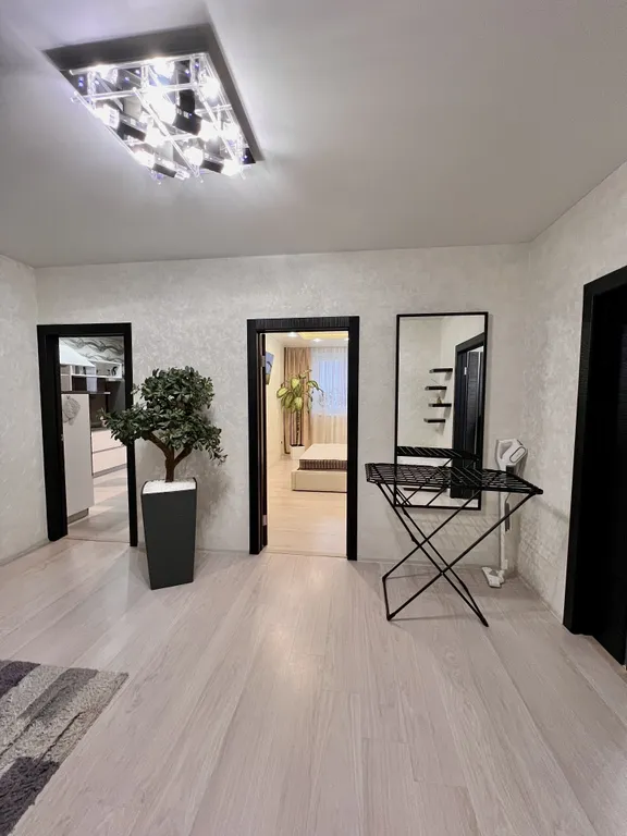 Двухкомнатная квартира в центре с 2 лоджиями