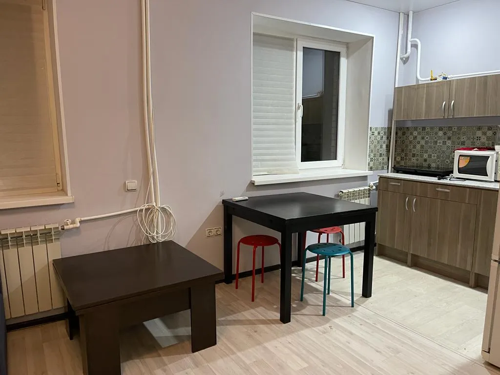 Уютная студия, после ремонта на Вятской/Днепровском