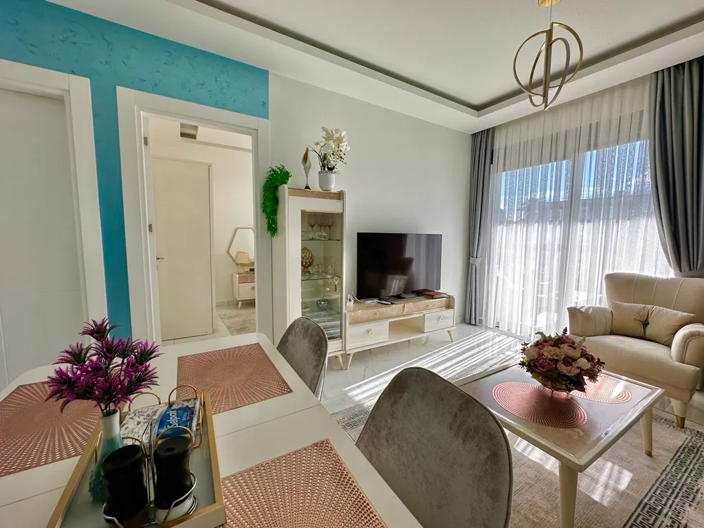 Стильные апартаменты в центре у пляжа Клеопатра