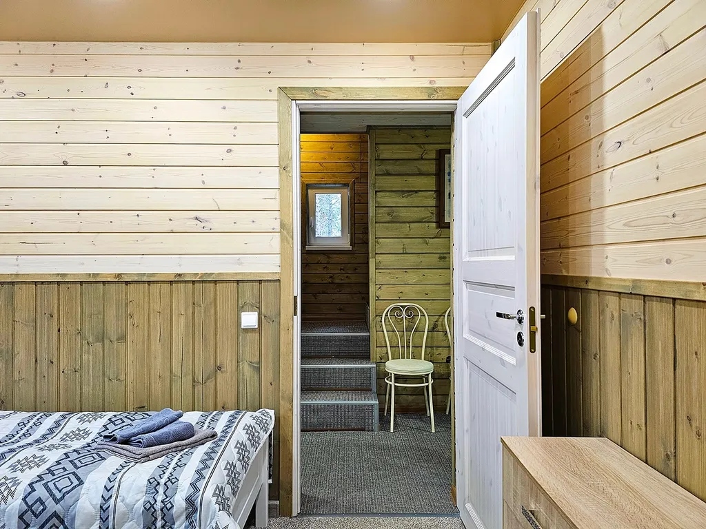 Уютный и просторный коттедж в сосновом бору на берегу озера