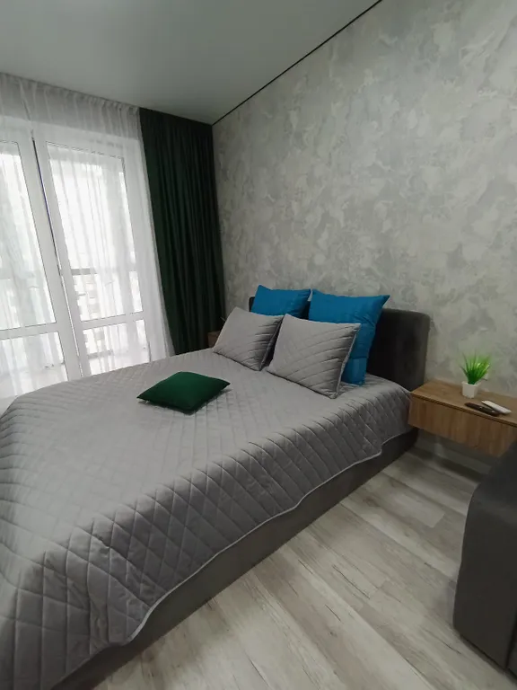 Новая, красивая студия с балконом в ЖК Зеландия