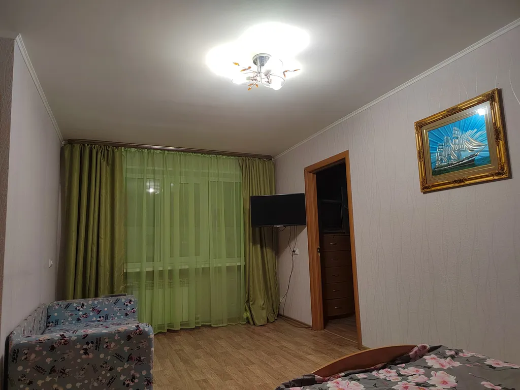 Очень тёплая квартира в центре города — аренда посуточно в Магадан