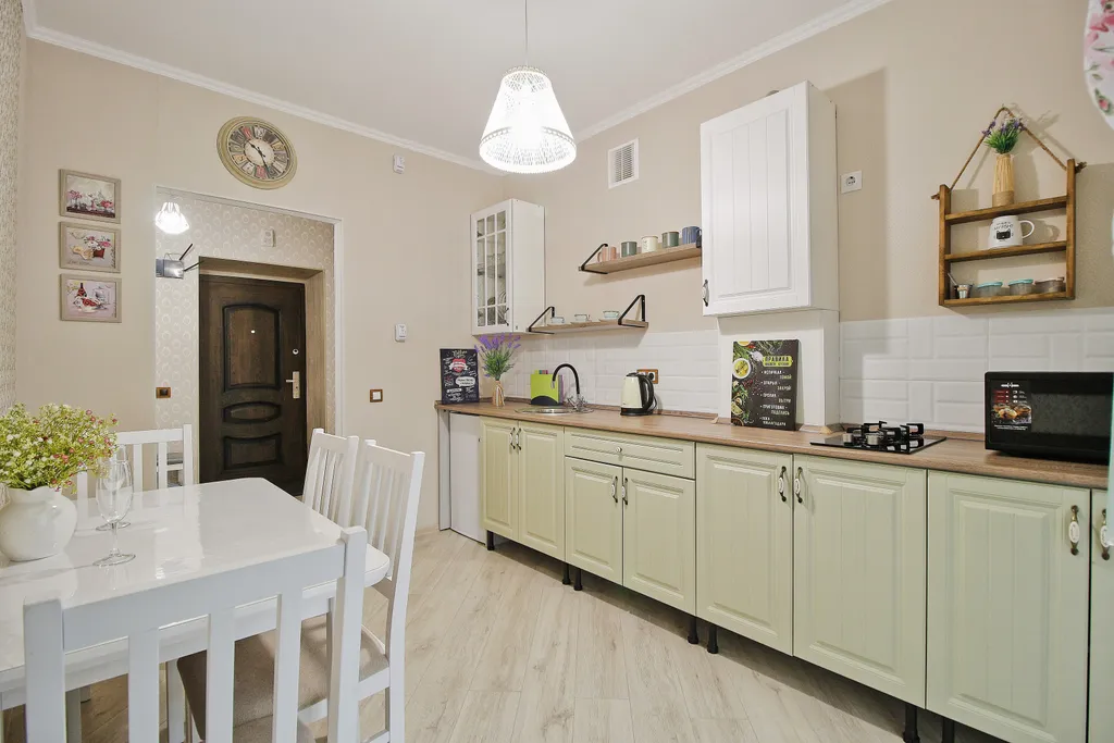 Уютная и светлая квартира в новом доме у моря