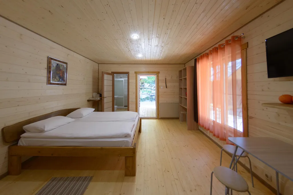 Дача МиСо в хвойном лесу Теберды Шале №5