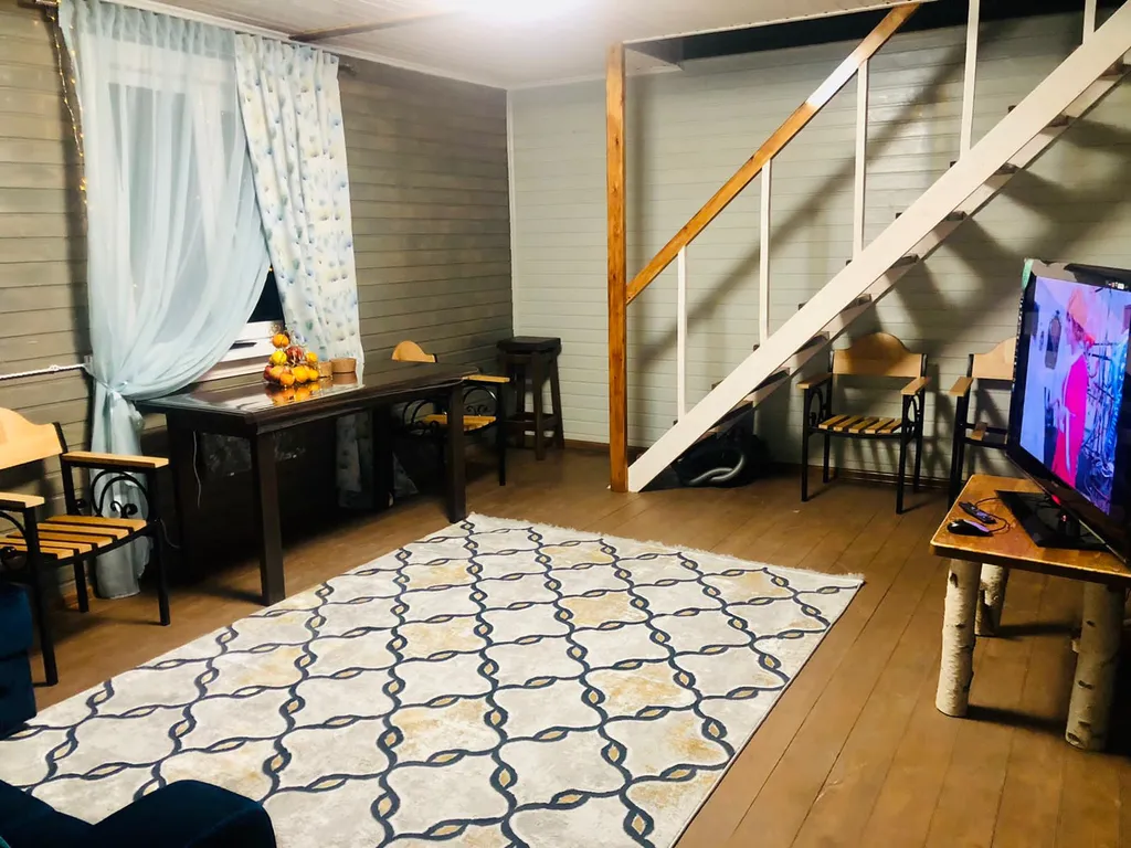 Уютный коттеджный домик в сосновом бору с прекрасными видами на горы