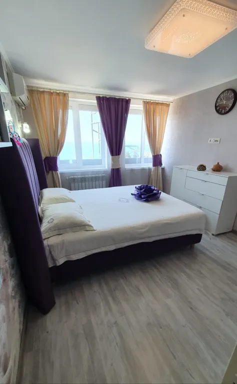 Дом с бассейном