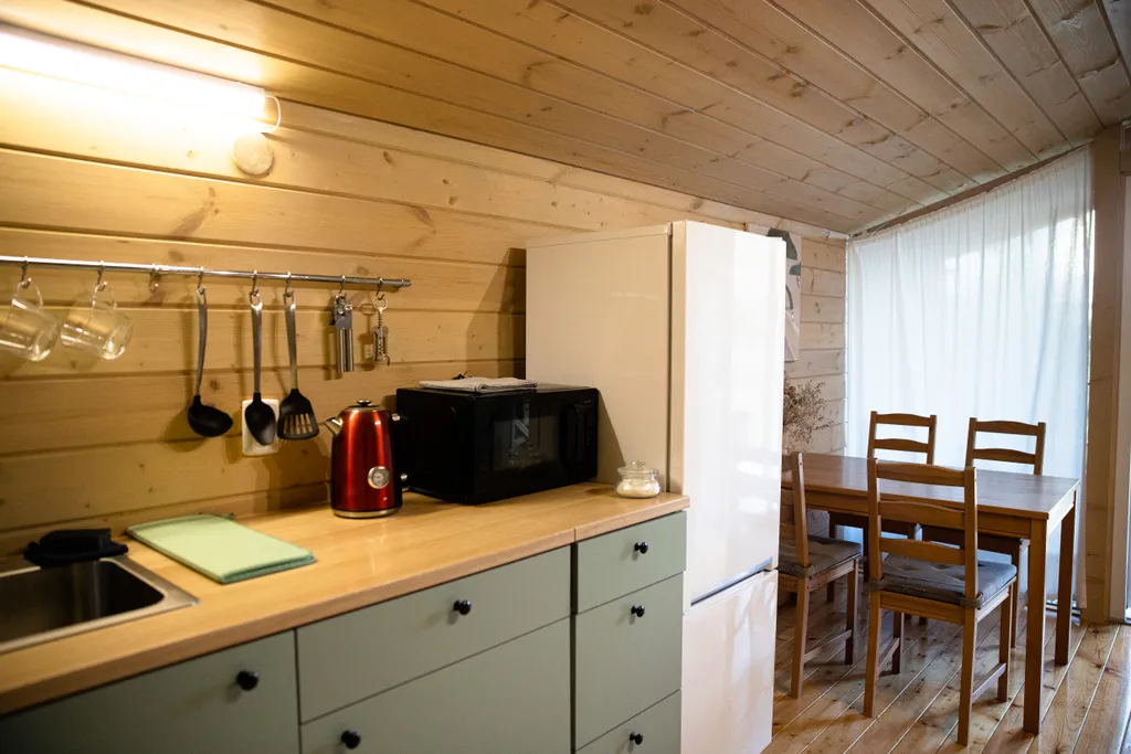 Коттедж Отдельный, уютный дом в 100 метрах от моря — Новоотрадное