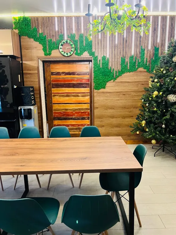 Дом с бассейном