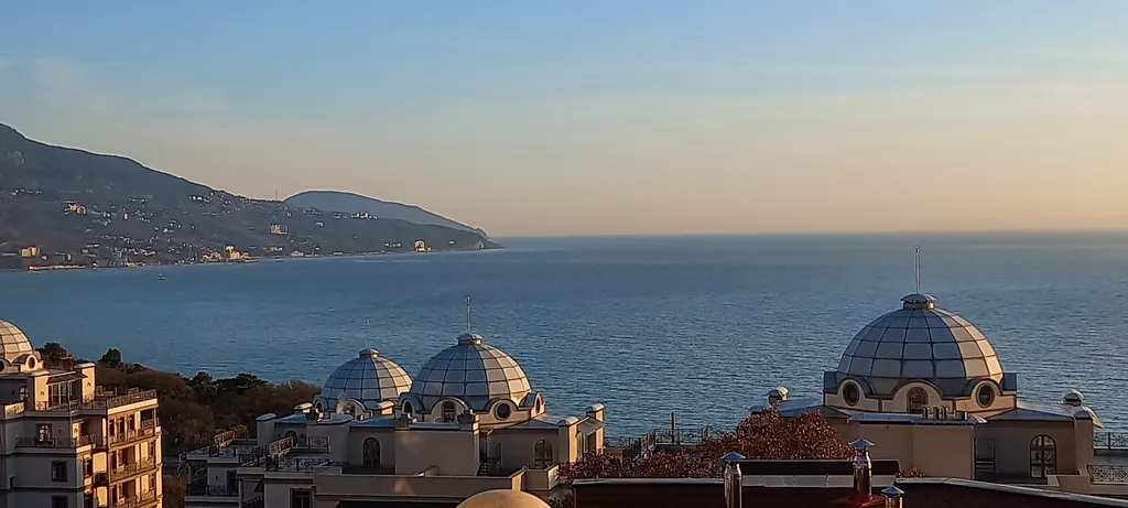 Квартира с панорамным видом на море