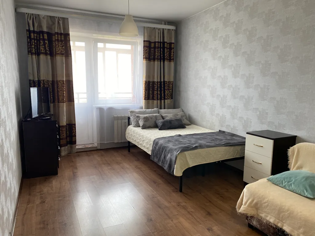 Квартира с видом на взлетную полосу аэропорта