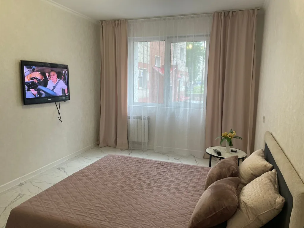 Хорошая квартира в новом доме близко к центру