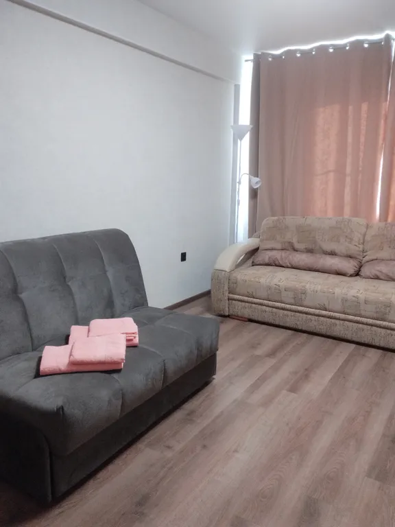 Уютная квартира в спальном районе всего в 10 минутах до ЖД вокзала