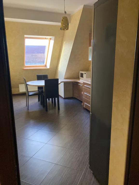 Квартира Апартаменты с тремя спальнями на улице Осенней в Центральном районе — Калининград