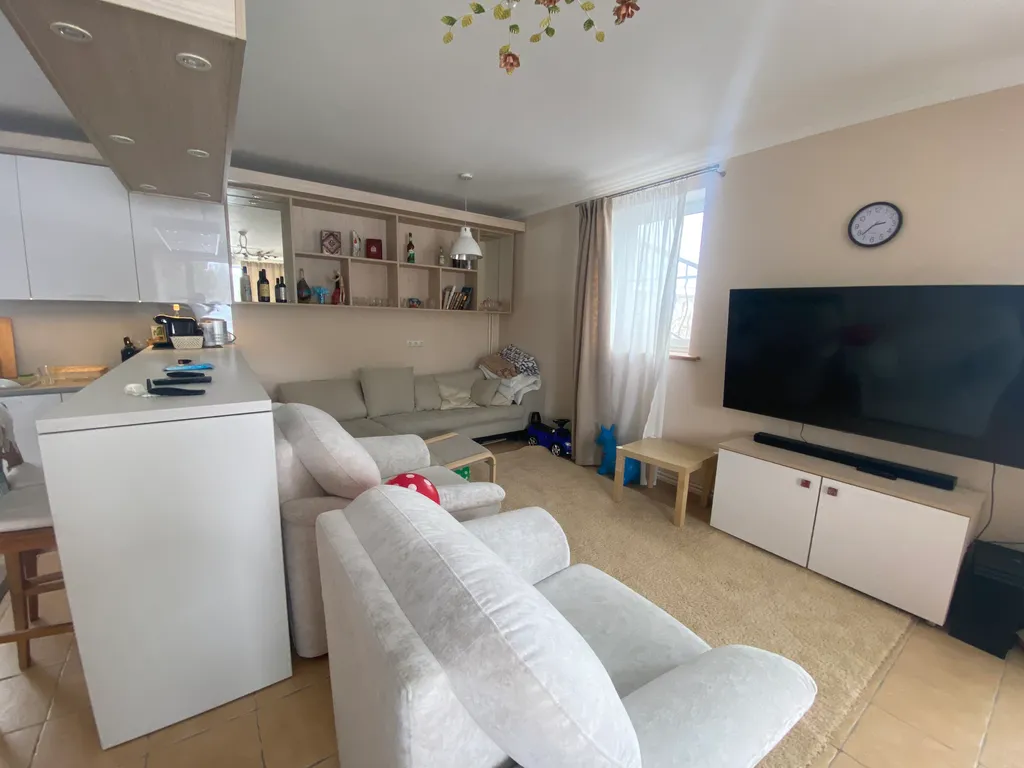 Коттедж на берегу реки с собственным пирсом