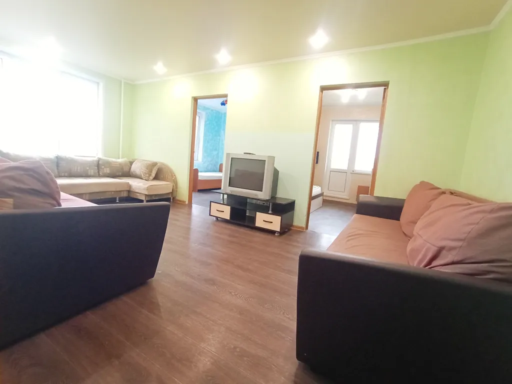 4х комнатная квартира — аренда посуточно в Тольятти