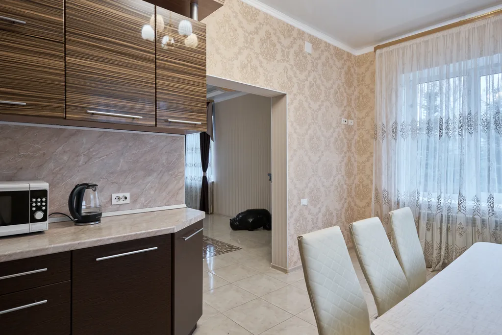 Большой, уютный семейный дом