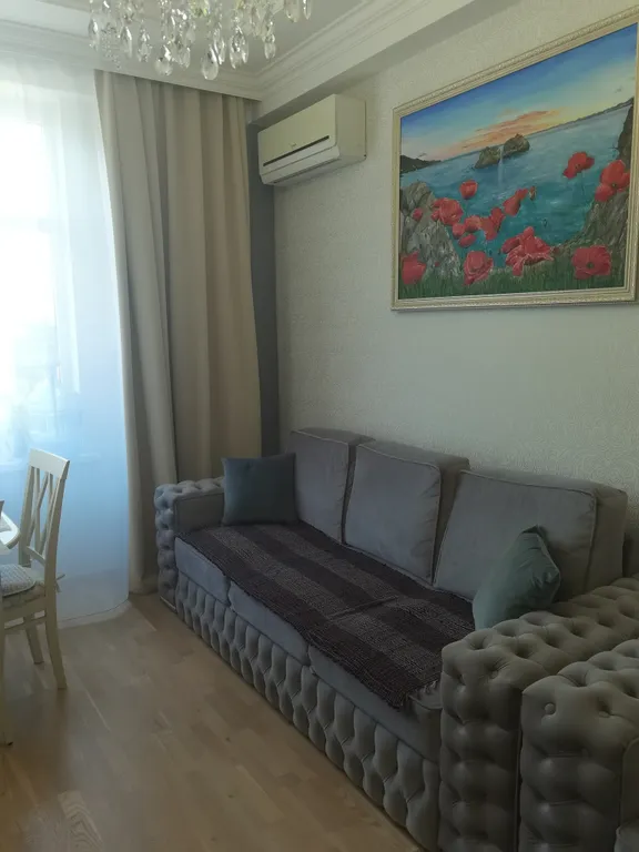 Видовая квартира с тремя балконами — аренда посуточно в Гурзуф