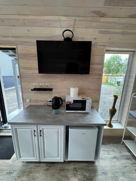 Уютный домик на троих