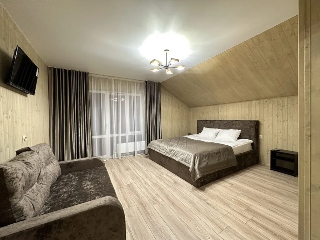 6-комнатный Дом