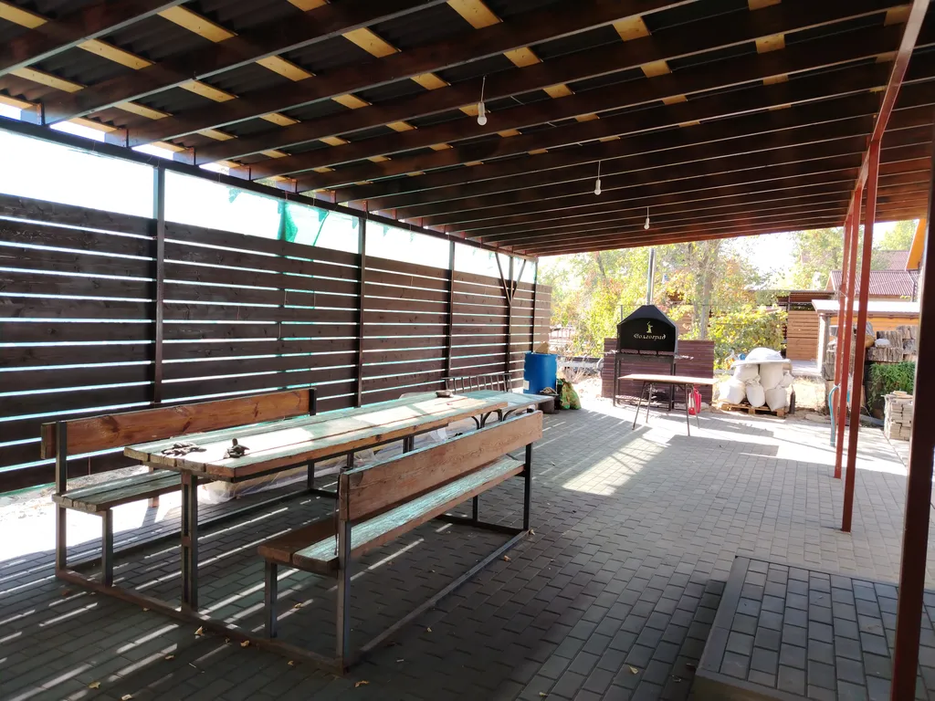 Домик на реке Волга