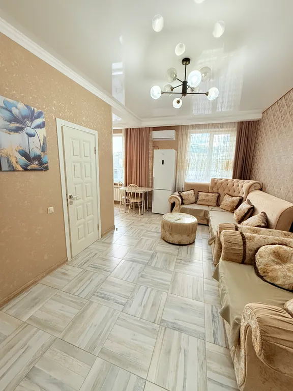 Квартира Шикарная сталинка двушка — аренда посуточно в Нальчик