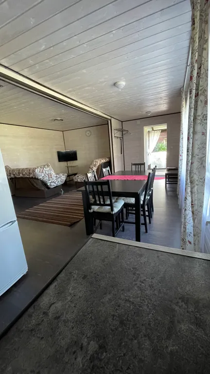 Комфортные апартаменты на берегу озера