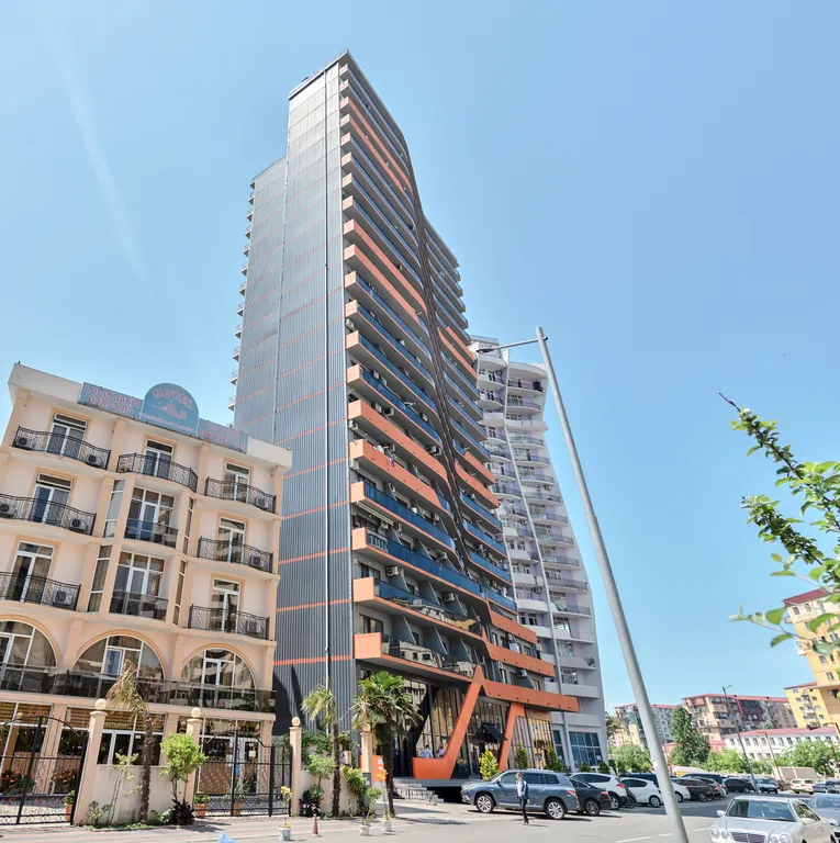 Студия с террасой возле моря