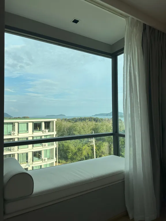 Най Харн 5* номер с супер большой кроватью