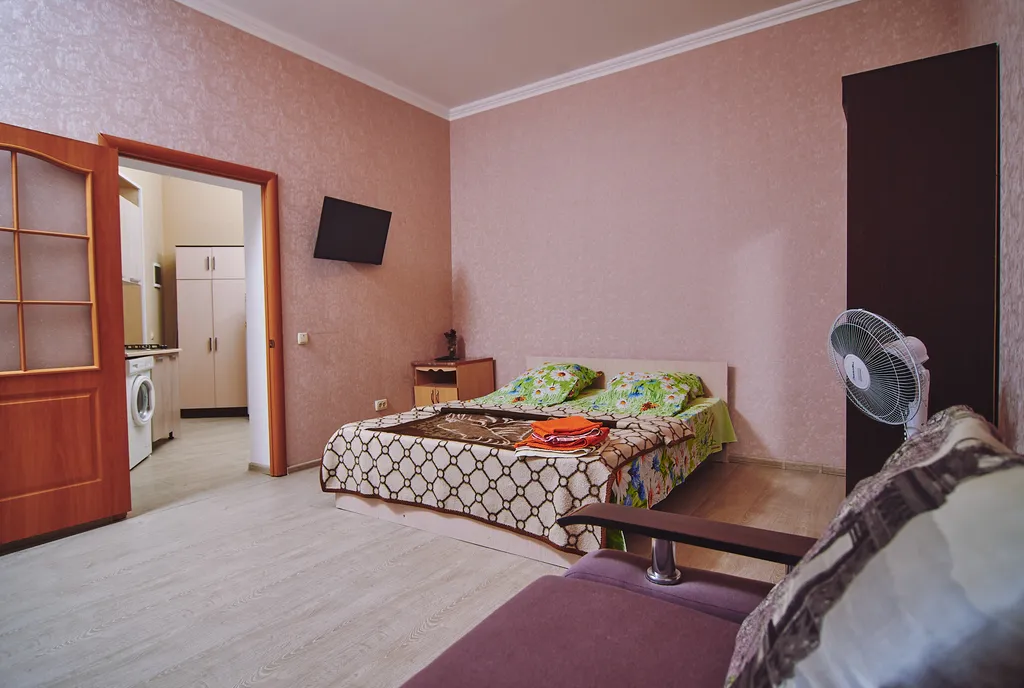 Квартира рядом с Нарзанной галереей — аренда посуточно в Кисловодск