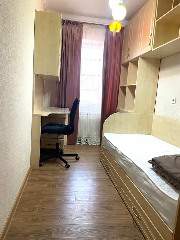 4-комнатный Дом