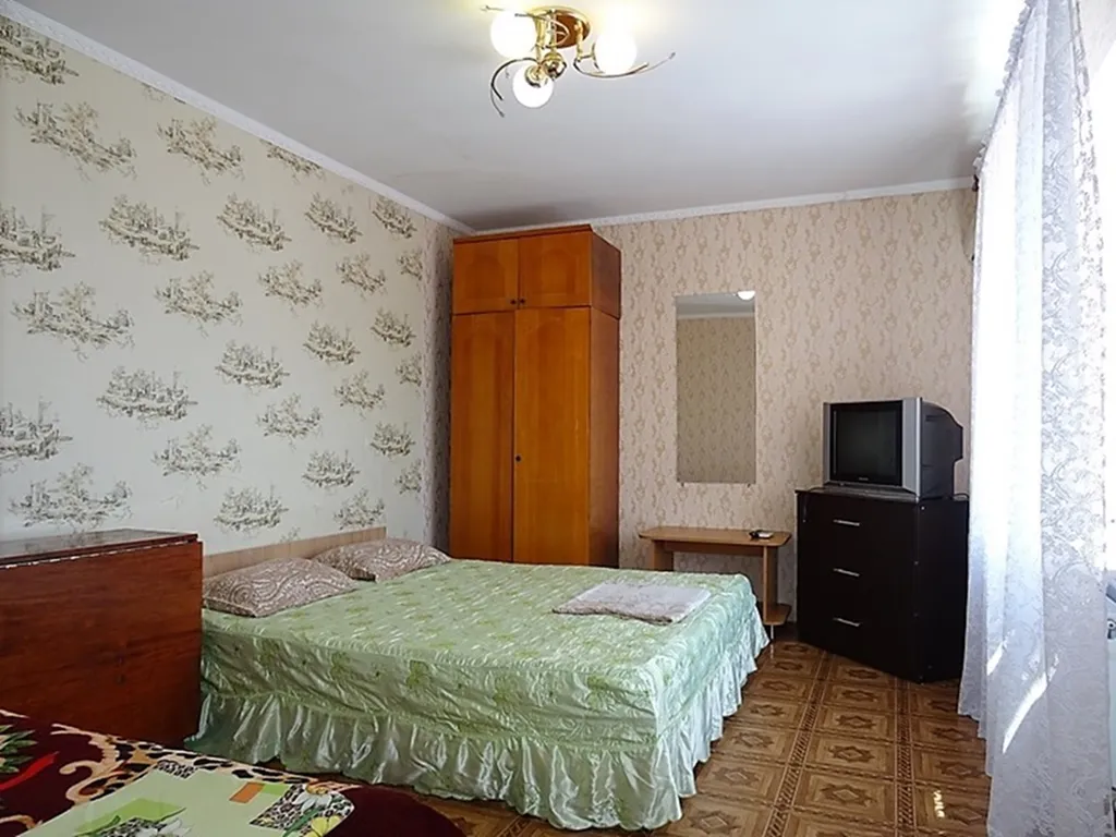 Коттедж 2-комнатный Дом — аренда посуточно в Евпатория