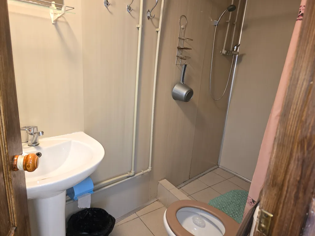 Уютный домик с удобствами, отдельная кухня, беседка, мангал