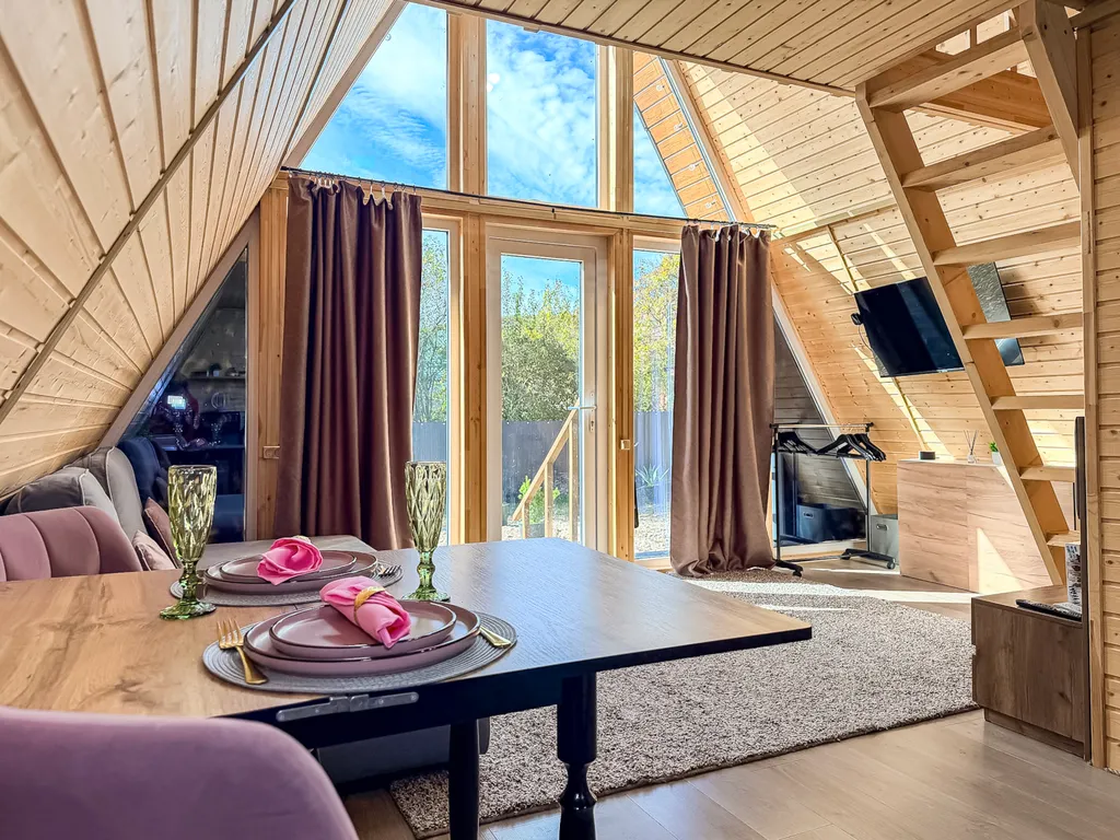 Новый дом афрейм с джакузи у моря и гор