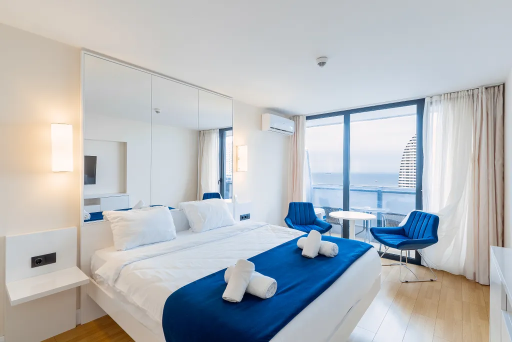 Apartments with sea and city view