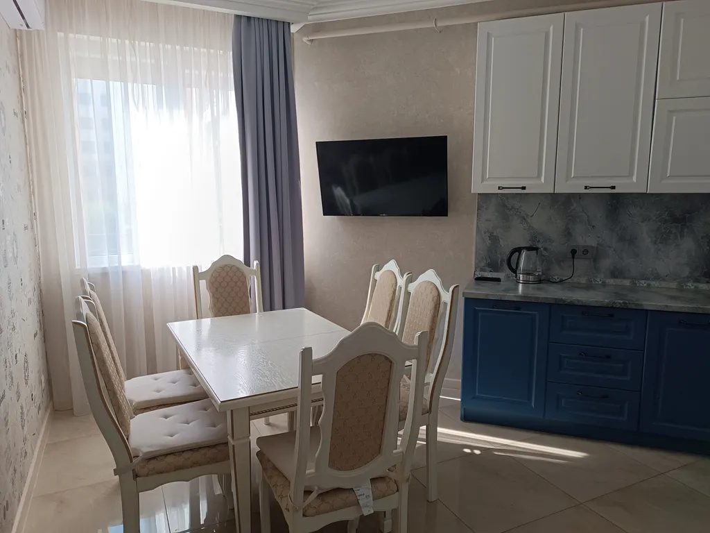 Уютная квартира в Изумрудном городе