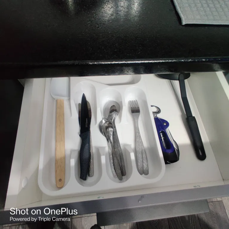 Дизайнерская и просторная квартира недалеко от центра