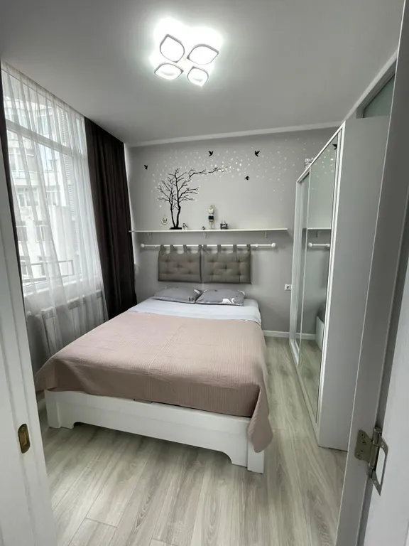 Светлая и уютная квартира с 3 комнатами, 7 минут от моря