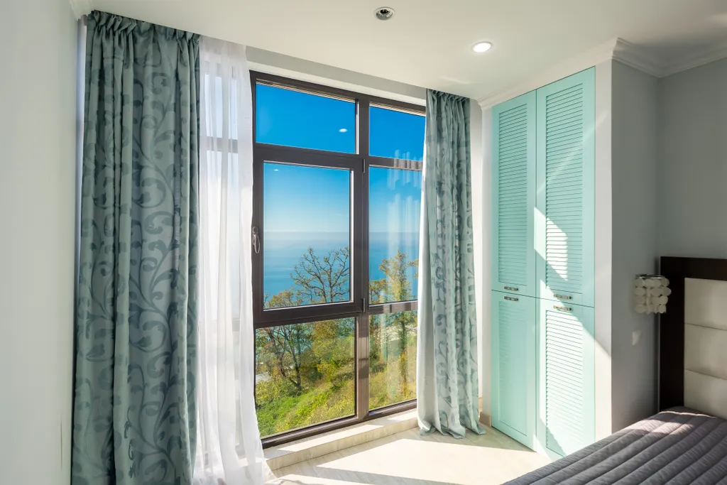 Квартира с Видом на море, 2 спальнями, 2 санузлами в ЖК Лазурный берег 1