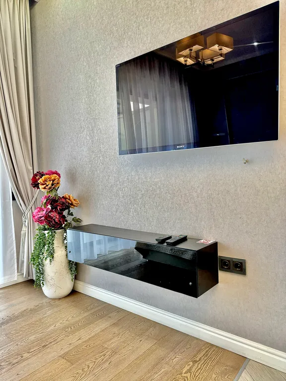 Актер Гэлакси студия люкс