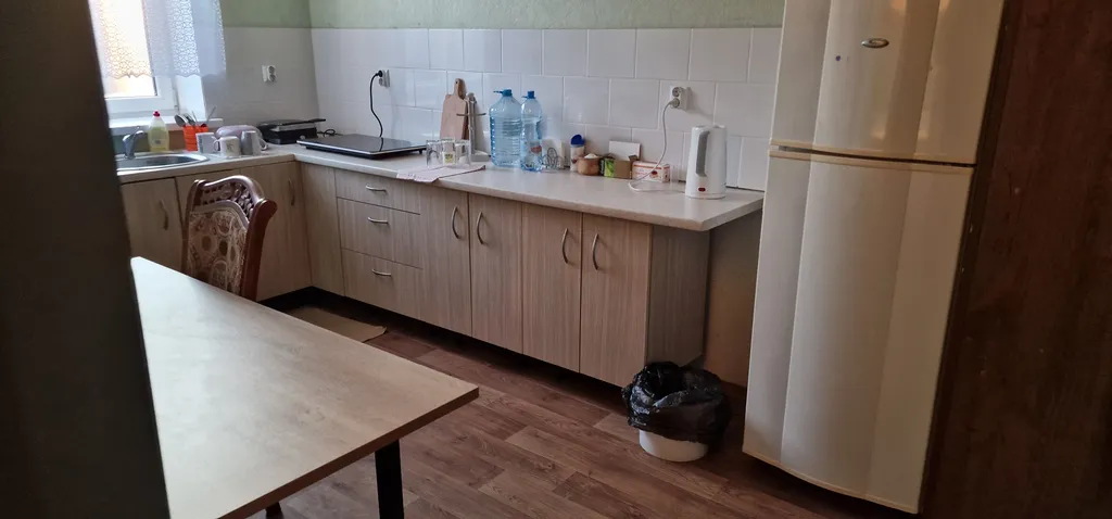 Квартира Квартира Уютная двушка в частном доме, с парковкой во дворе закрытом воротами — Калининград